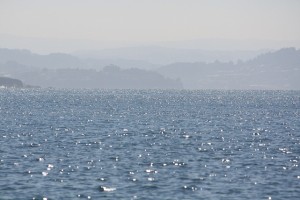 Vista de la Ría cuando miras hacia atrás entrando en el puerto de Ares / Aceytuno